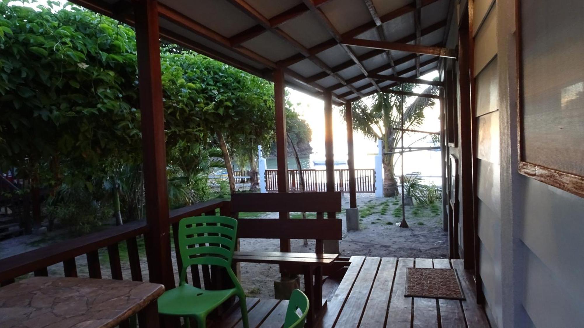 Threshershack Inn Logon Room photo