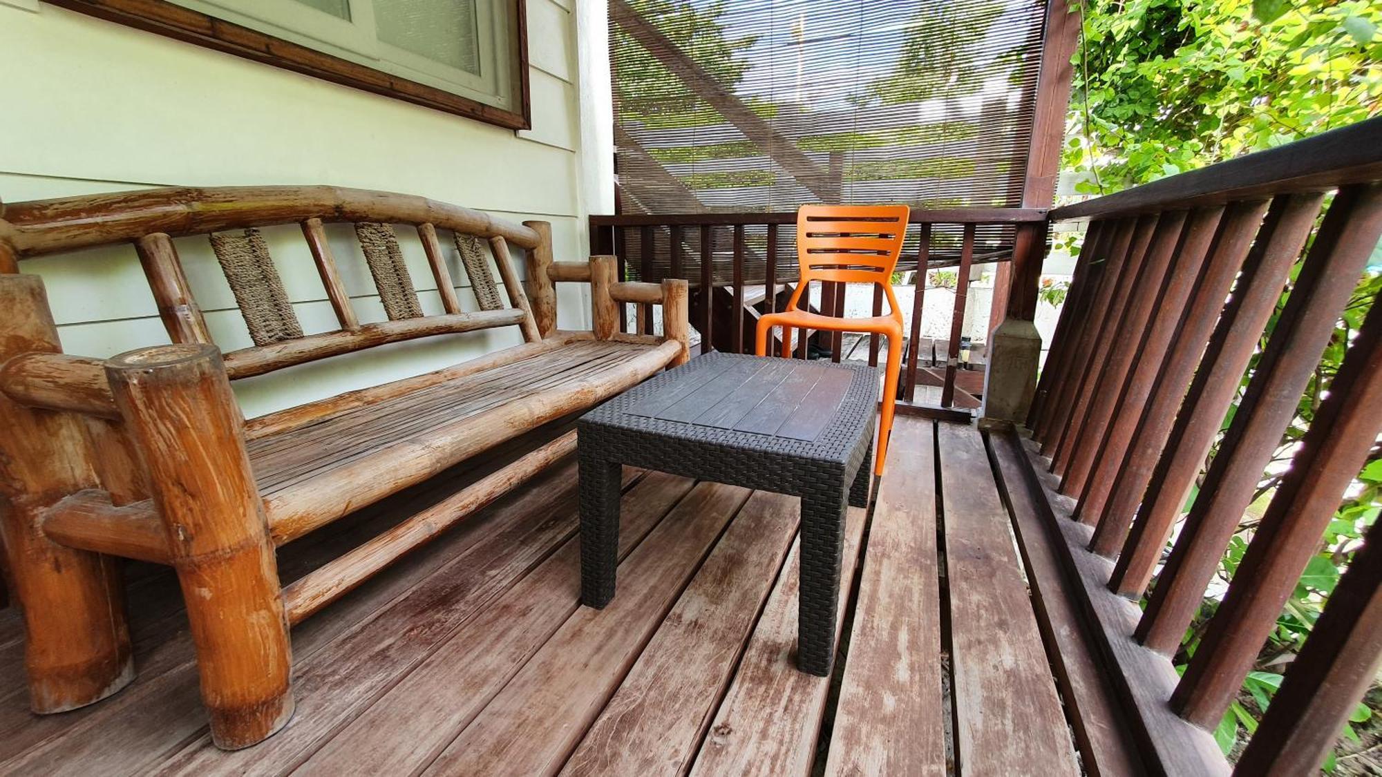 Threshershack Inn Logon Room photo