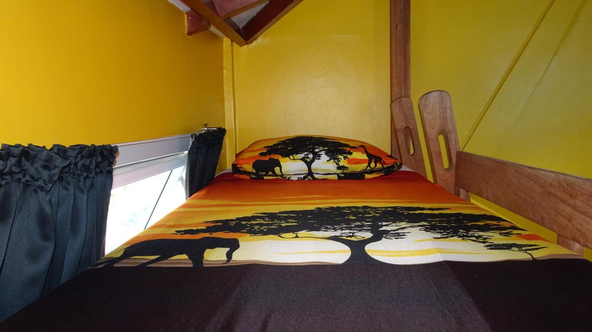 Threshershack Inn Logon Room photo